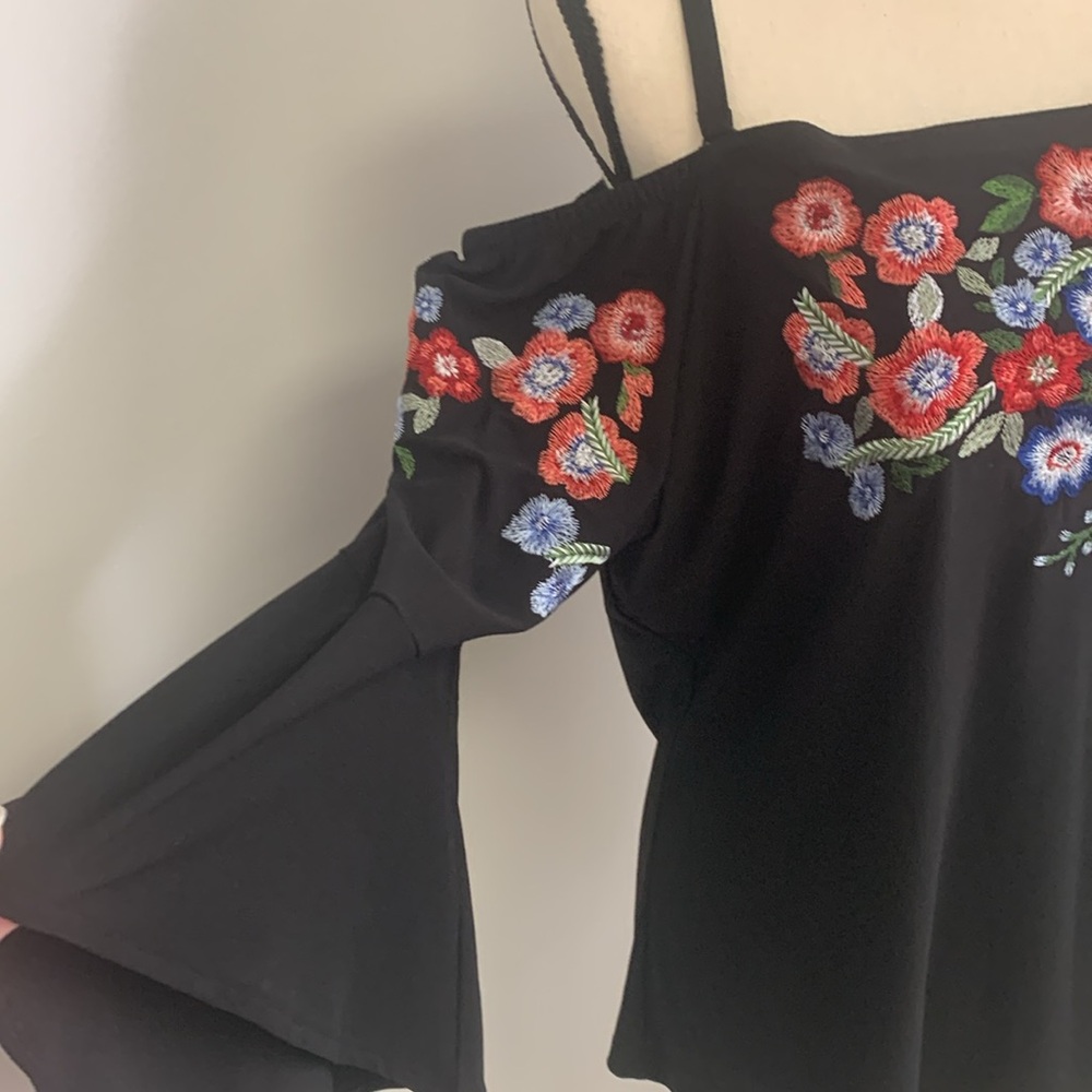 INC OFF SHOULDER Floral Embroidered Black Top - Picture 2 of 6